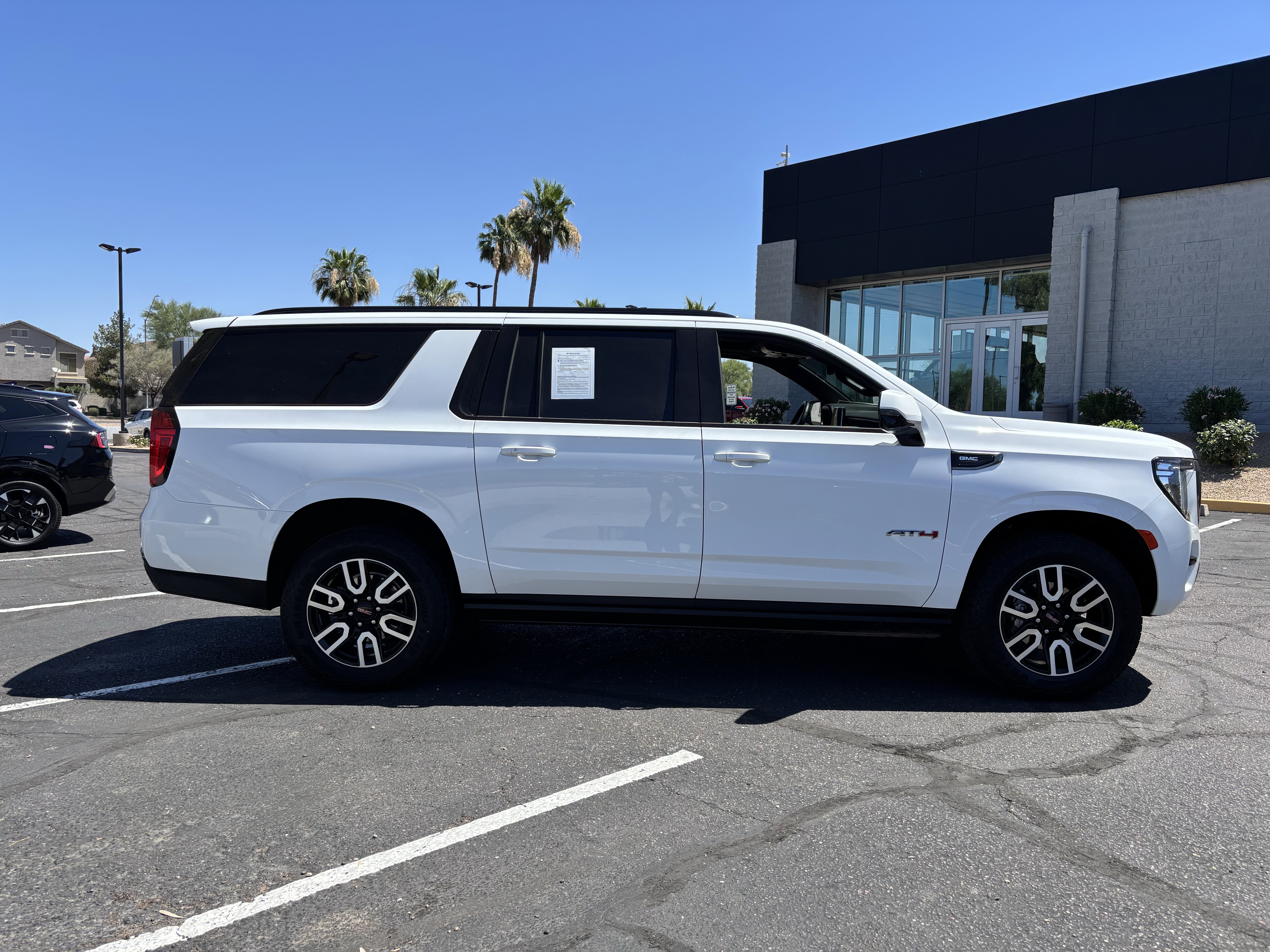 Used 2024 GMC Yukon XL AT4 w/ Technology Package AWD/4WD image 2