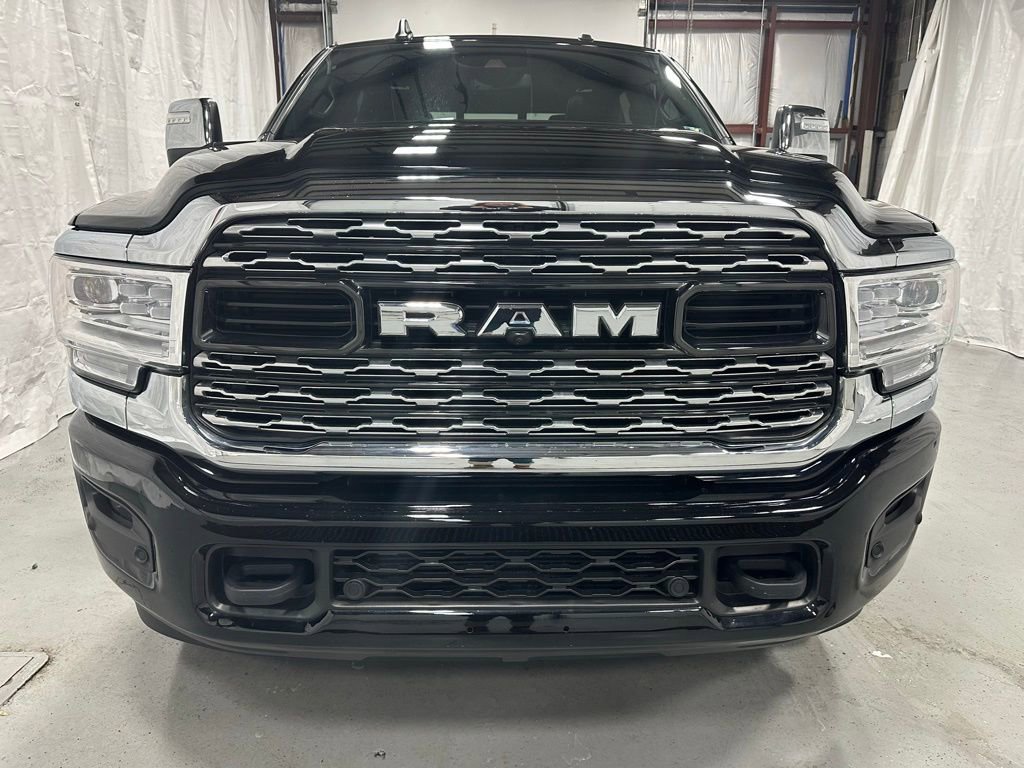 Used 2024 RAM 2500 Limited image 2