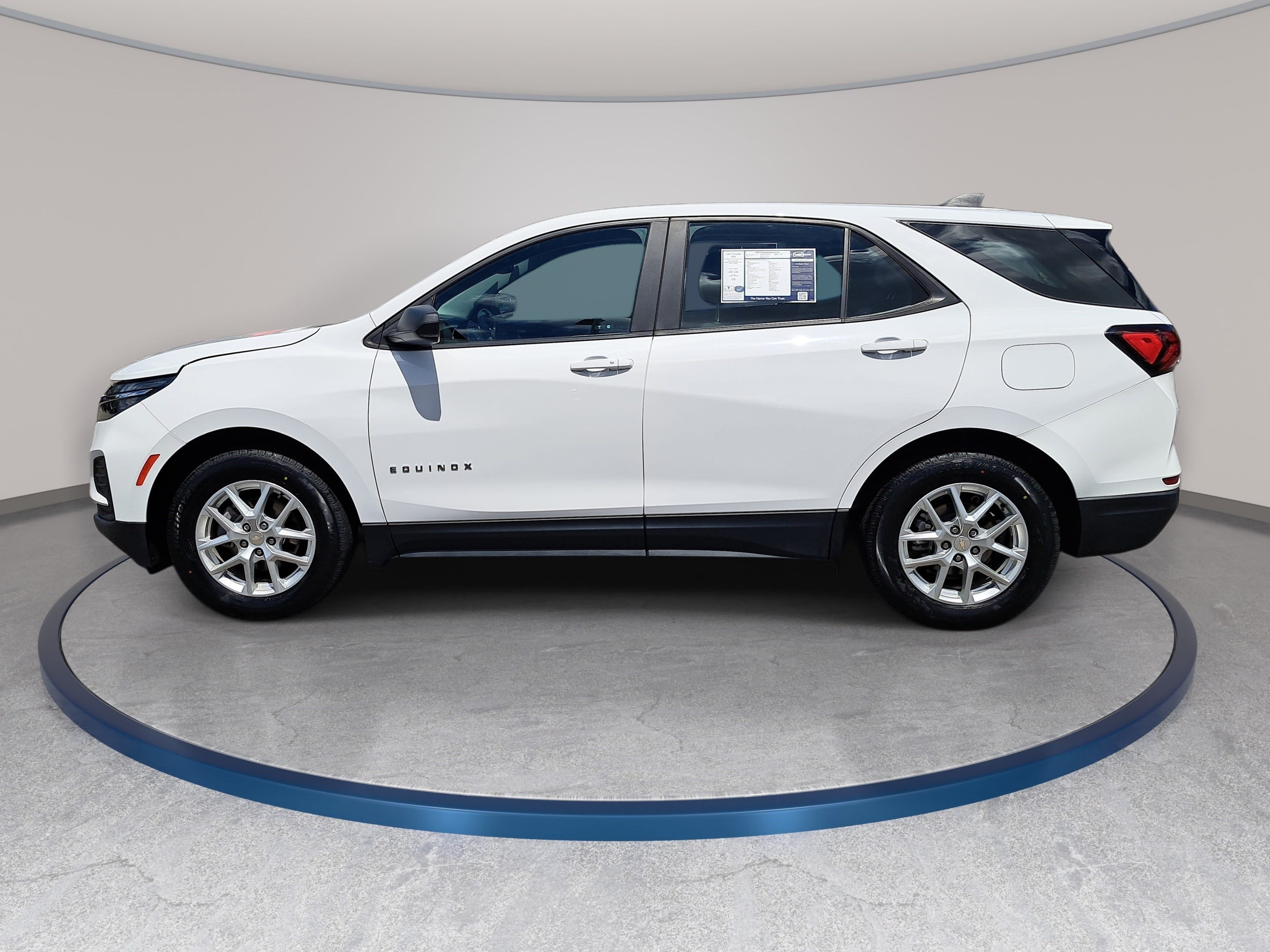 Used 2023 Chevrolet Equinox LS FWD image 8