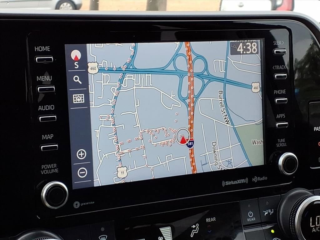 Certified 2021 Toyota Highlander XLE AWD/4WD image 27