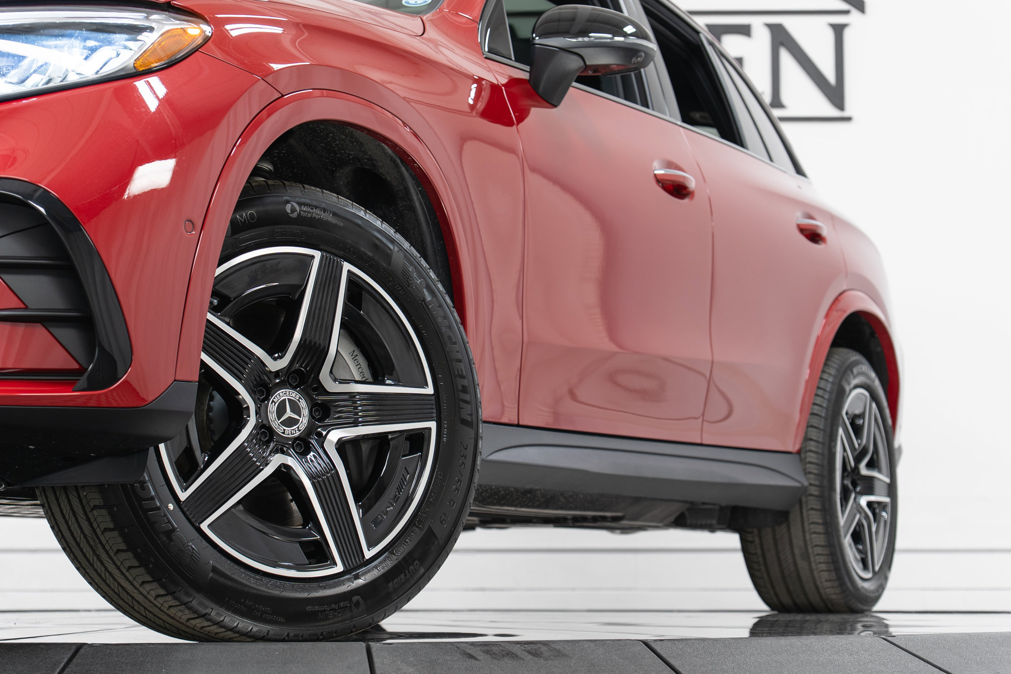 New 2026 Mercedes-Benz GLC 300 4MATIC image 27