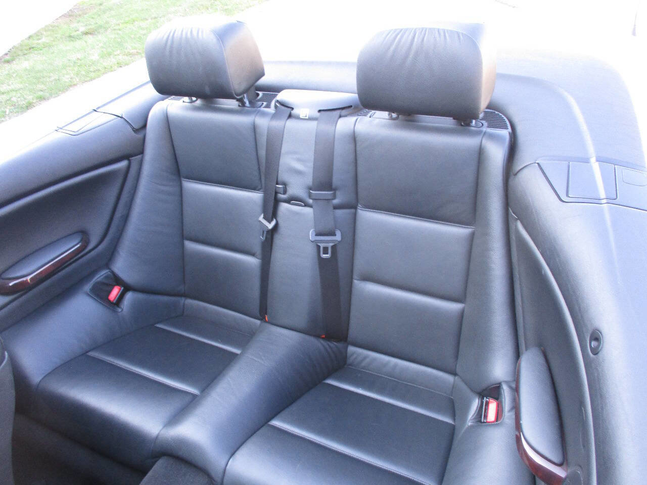 Used 2004 BMW 330Ci Convertible image 21