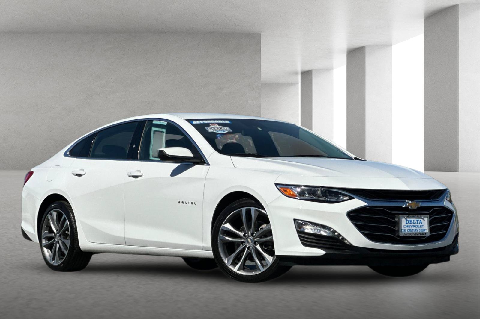 Used 2024 Chevrolet Malibu LT FWD image 1