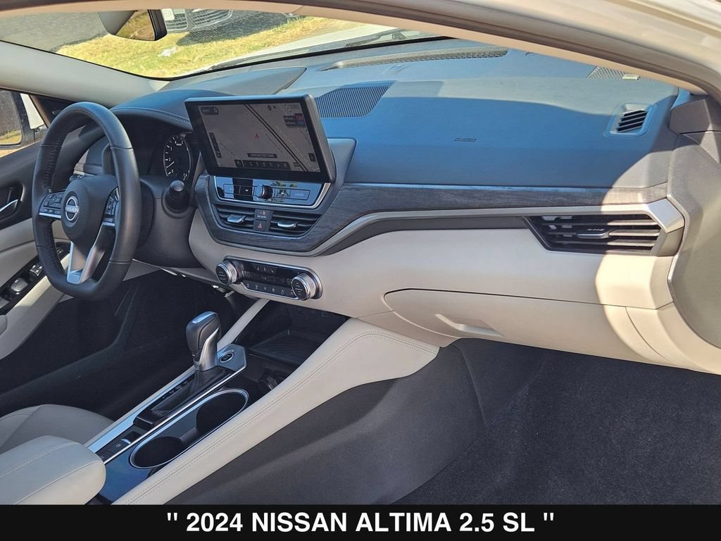 Used 2024 Nissan Altima 2.5 SL FWD image 30
