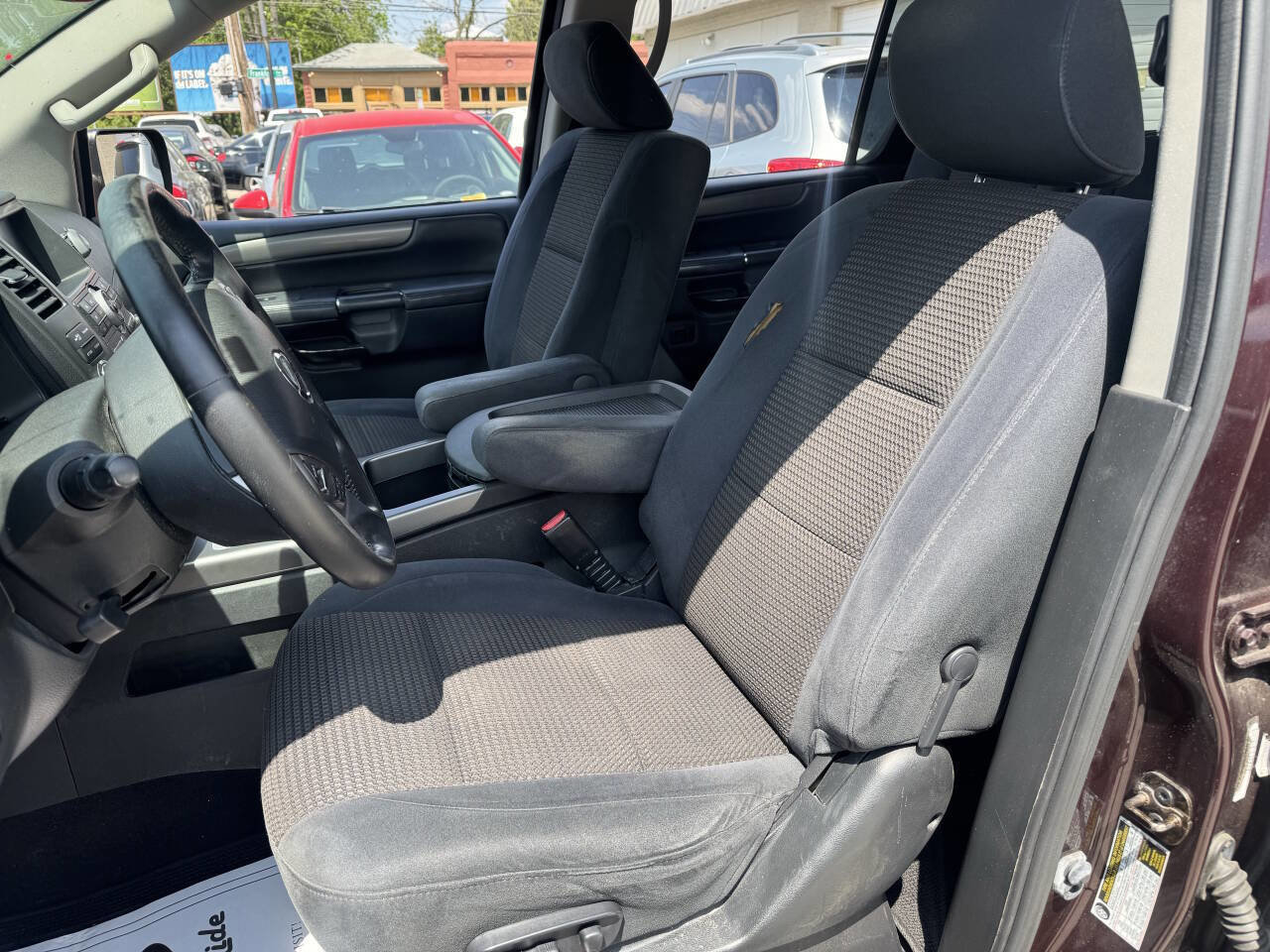 Used 2014 Nissan Armada SV w/ SV Driver Package RWD image 33