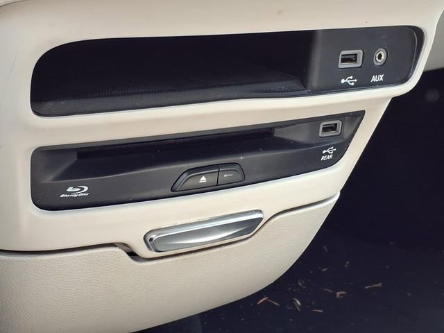 Used 2018 Chrysler Pacifica Touring-L Plus FWD image 28