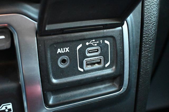 Used 2020 Jeep Wrangler Sport image 27