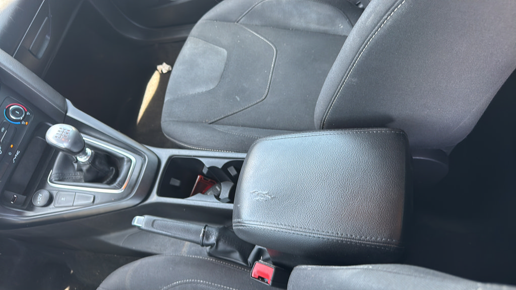 Used 2018 Ford Focus ST FWD image 27