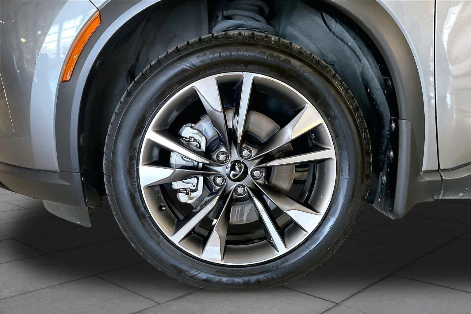 Used 2023 INFINITI QX60 Luxe w/ Vision Package FWD image 10