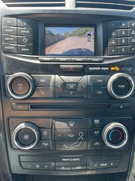 Used 2017 Ford Explorer XLT image 14
