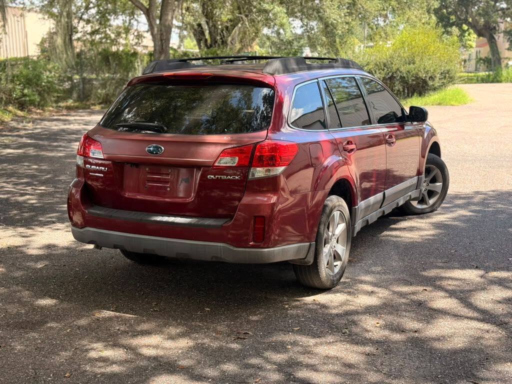 Used 2011 Subaru Outback 2.5i Premium AWD/4WD image 5