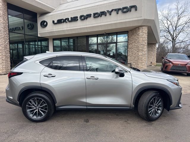 Used 2022 Lexus NX 350h AWD video 2