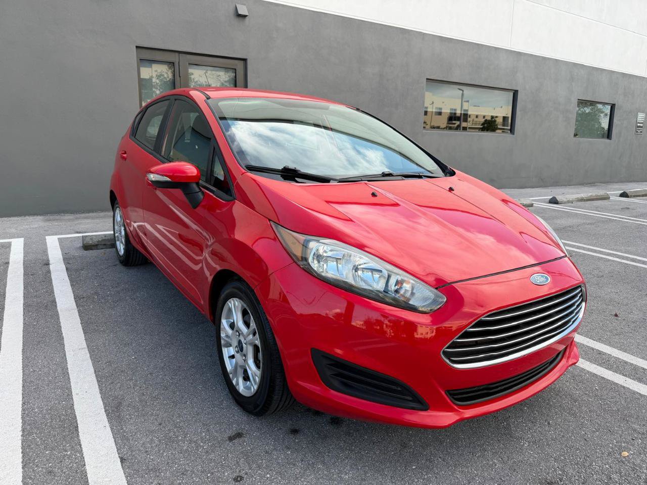 Used 2015 Ford Fiesta SE FWD image 5