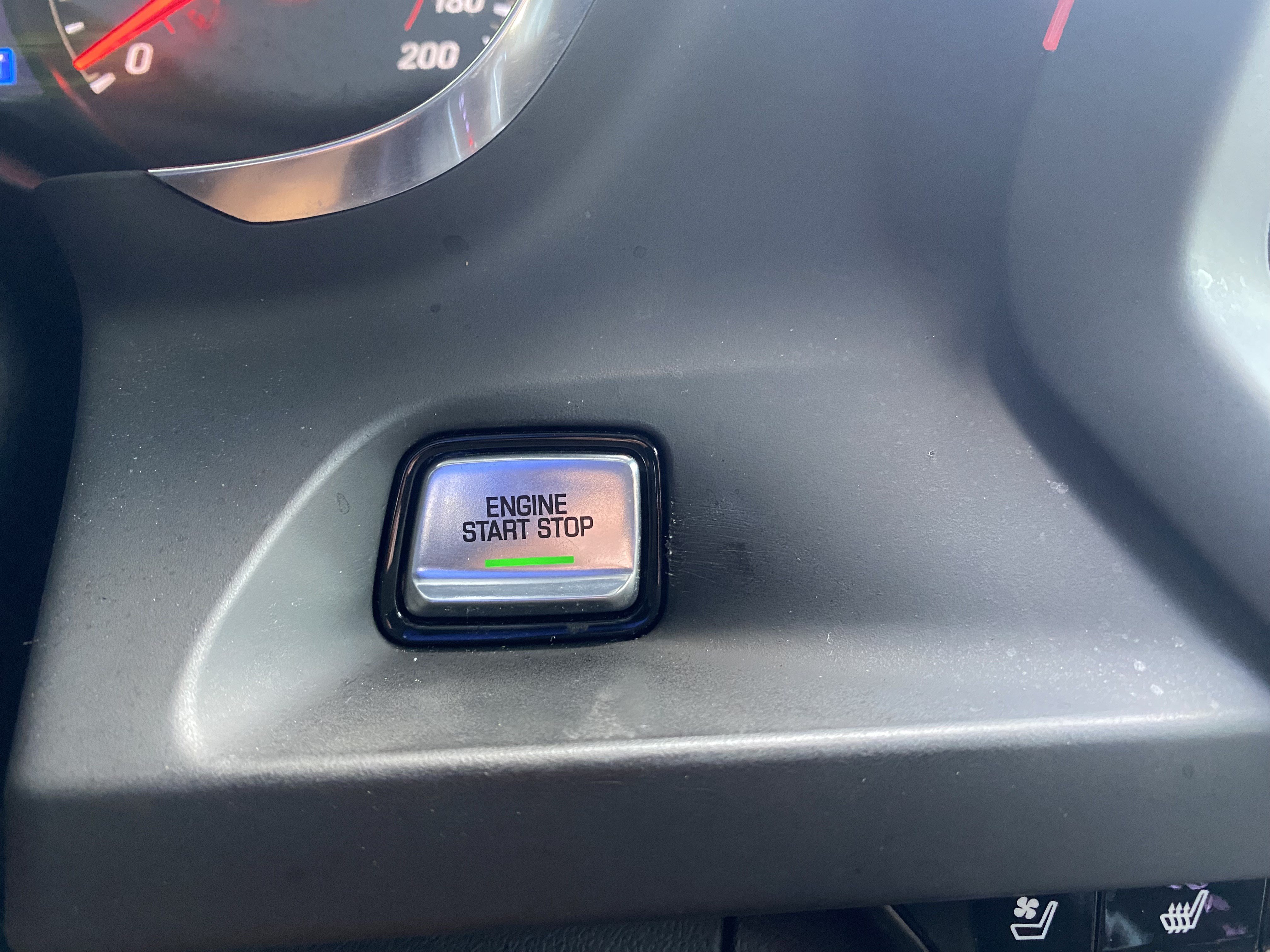 Used 2020 Chevrolet Camaro ZL1 RWD image 25