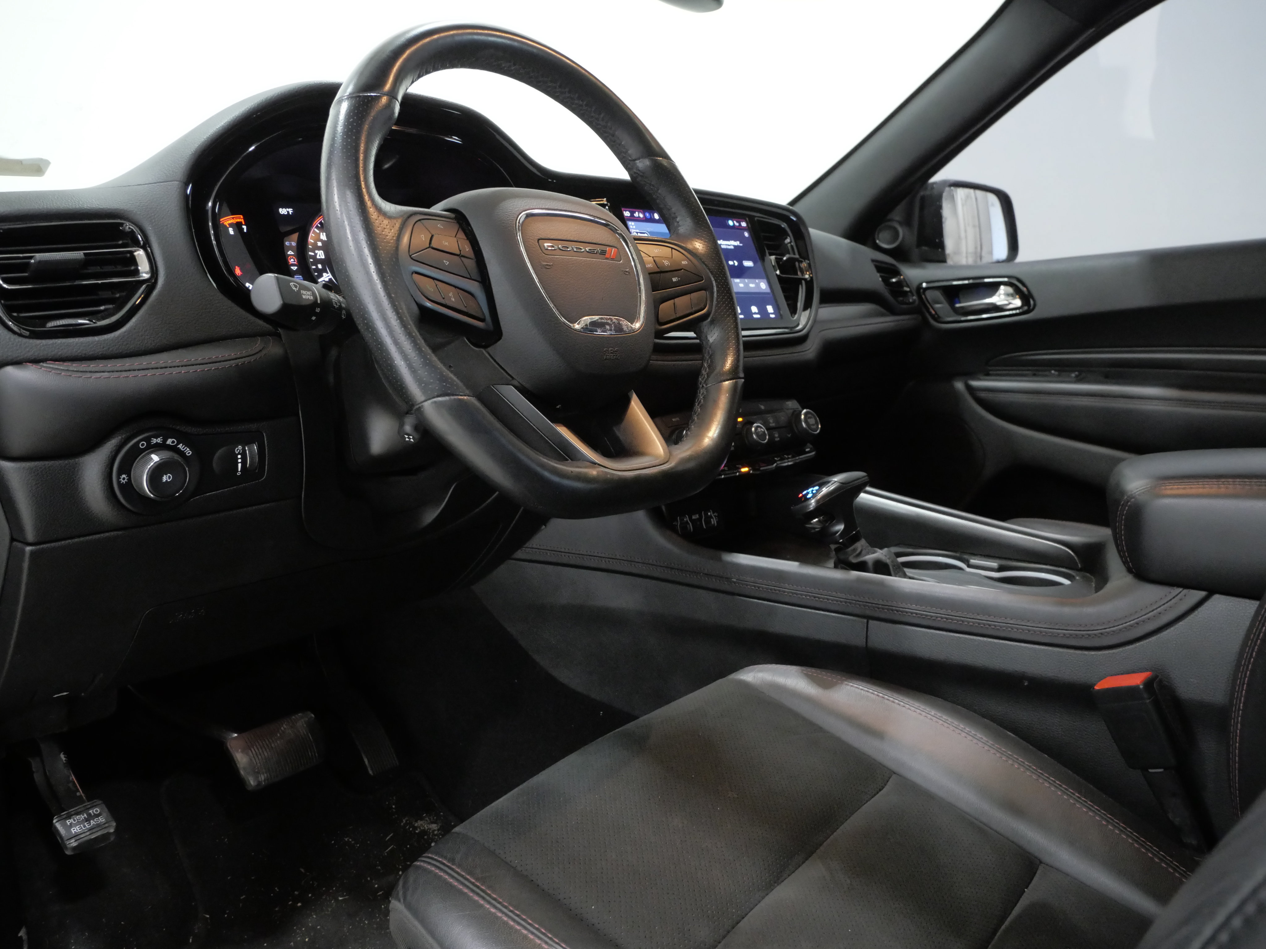 Used 2022 Dodge Durango R/T w/ Blacktop Package AWD/4WD image 12