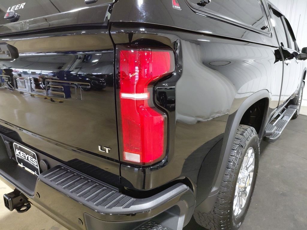 Certified 2025 Chevrolet Silverado 3500 LT w/ Z71 Chrome Sport Edition image 15