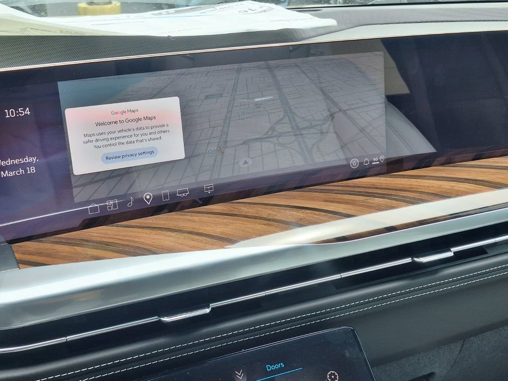 New 2026 Cadillac Escalade Platinum Luxury w/ LPO, Radiant Package image 21