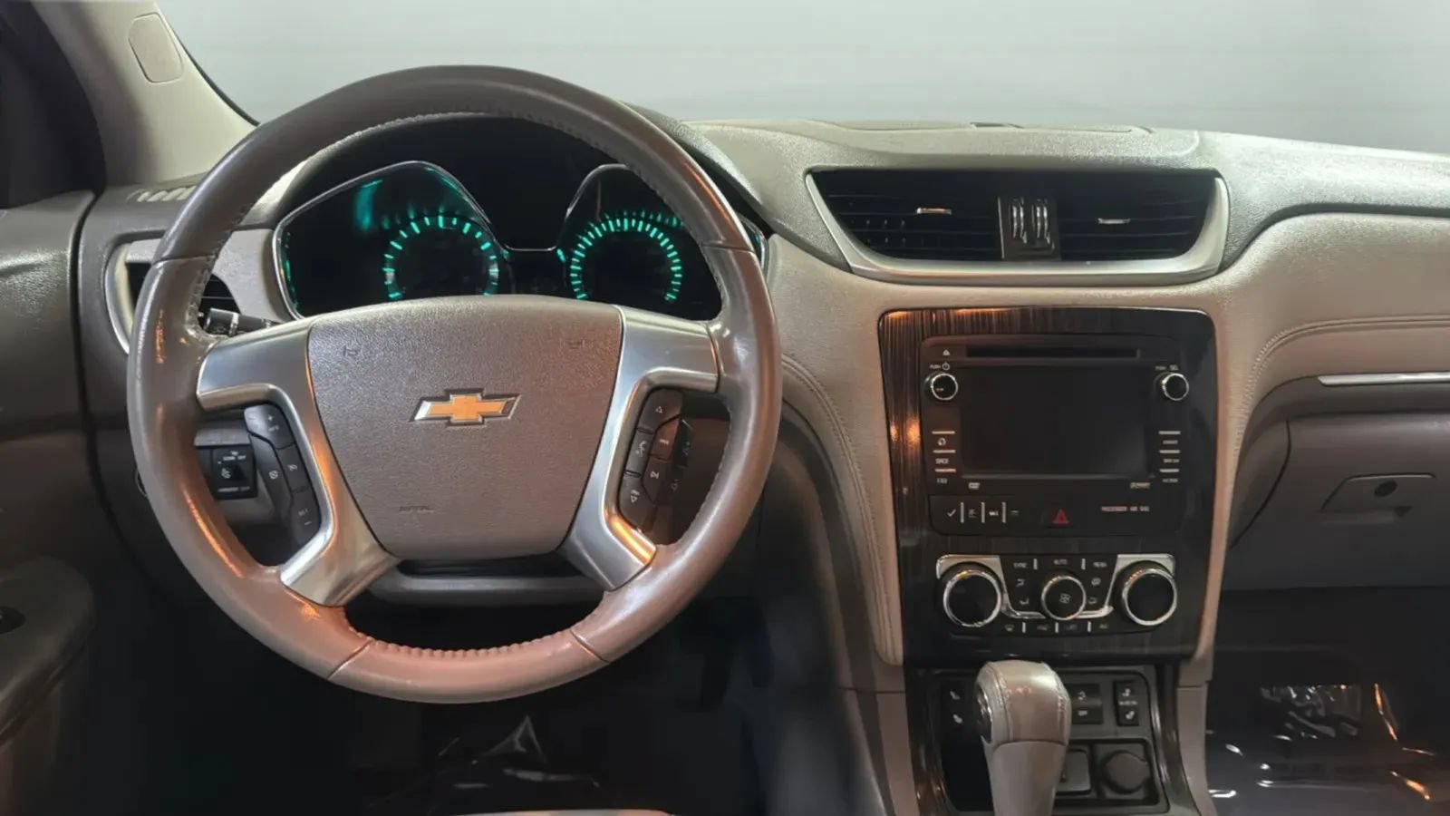 Used 2015 Chevrolet Traverse LT FWD image 10