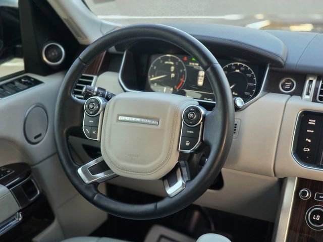 Used 2014 Land Rover Range Rover HSE image 28