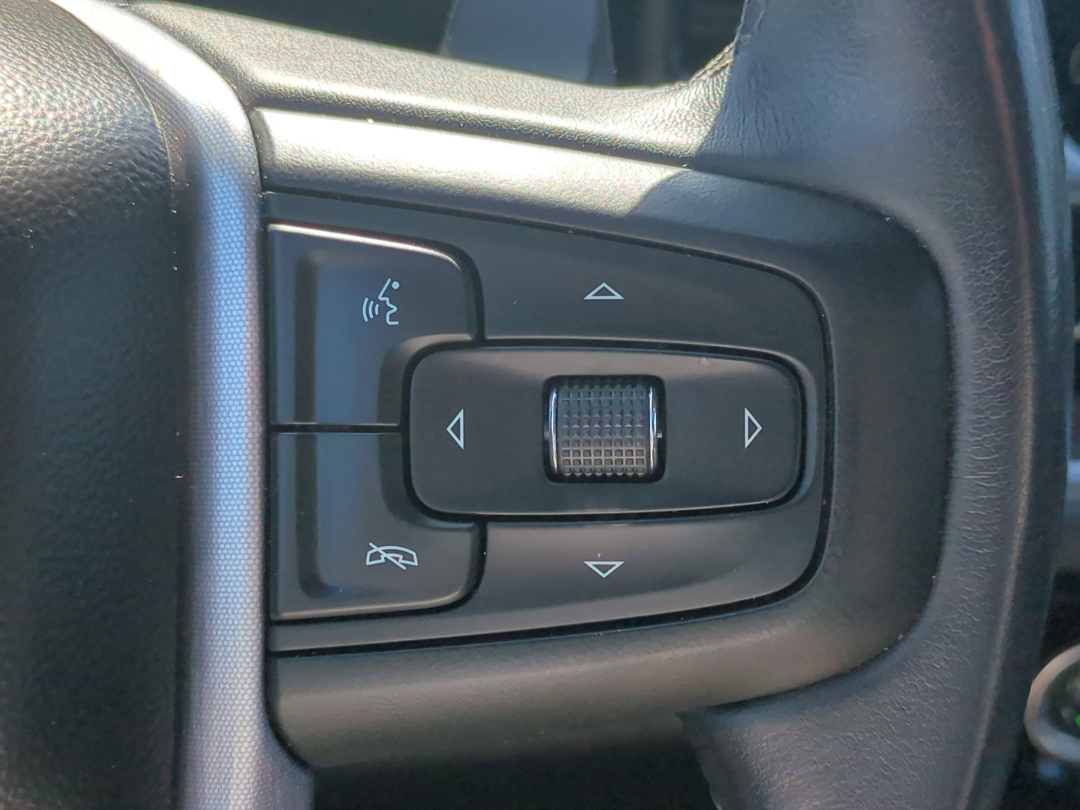 Used 2023 GMC Sierra 1500 SLT w/ SLT Convenience Package AWD/4WD image 20