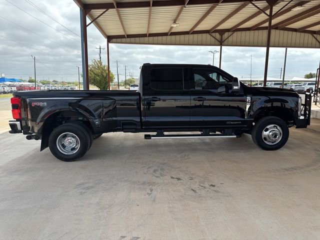 Used 2024 Ford F350 Lariat w/ FX4 Off-Road Package image 9
