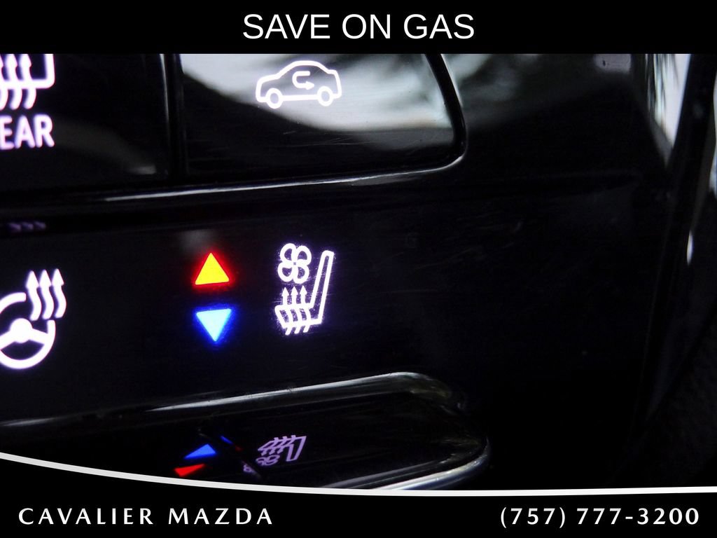 Used 2022 Chevrolet Bolt EUV Premier FWD image 39