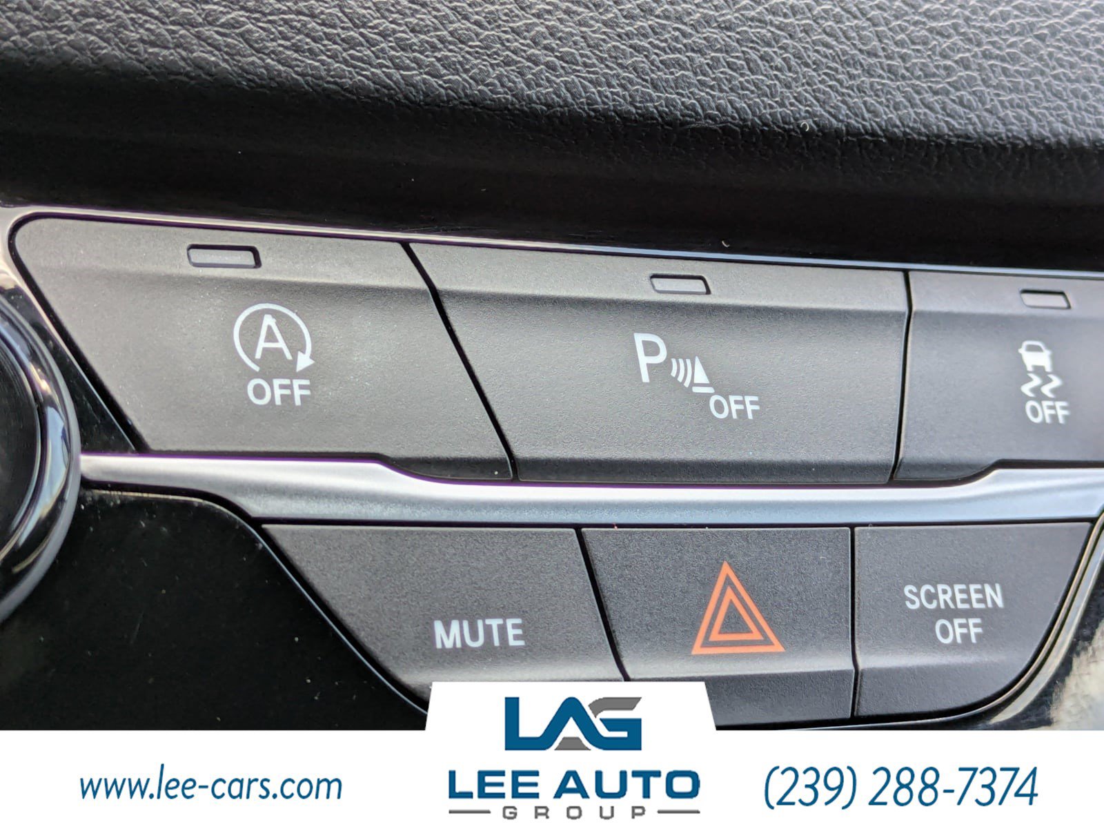 Used 2018 Chrysler Pacifica Touring-L w/ Premium Audio Group FWD image 26