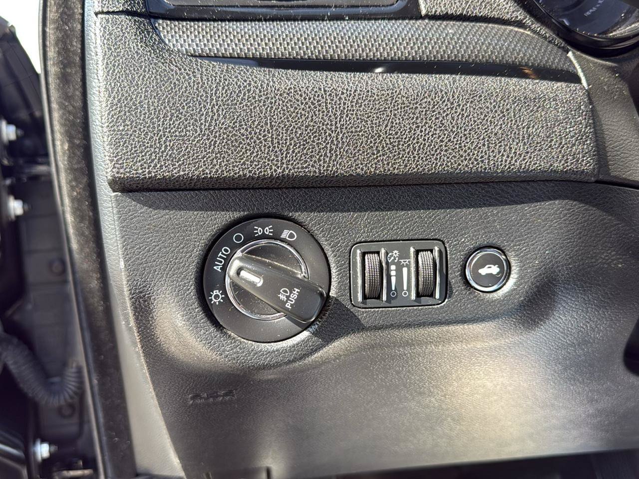 Used 2016 Chrysler 300 S w/ 300S Premium Group RWD image 22