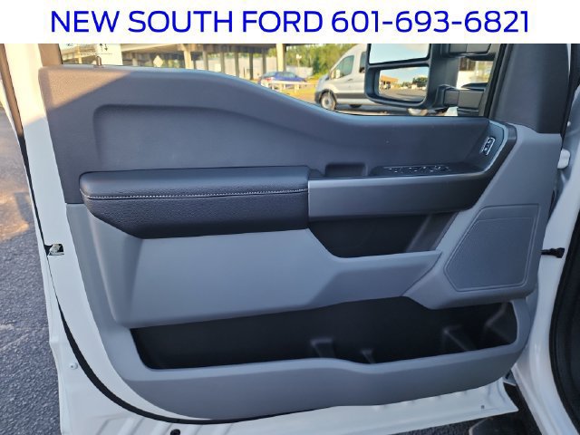 New 2027 Ford F250 XL w/ STX Appearance Package AWD/4WD image 9