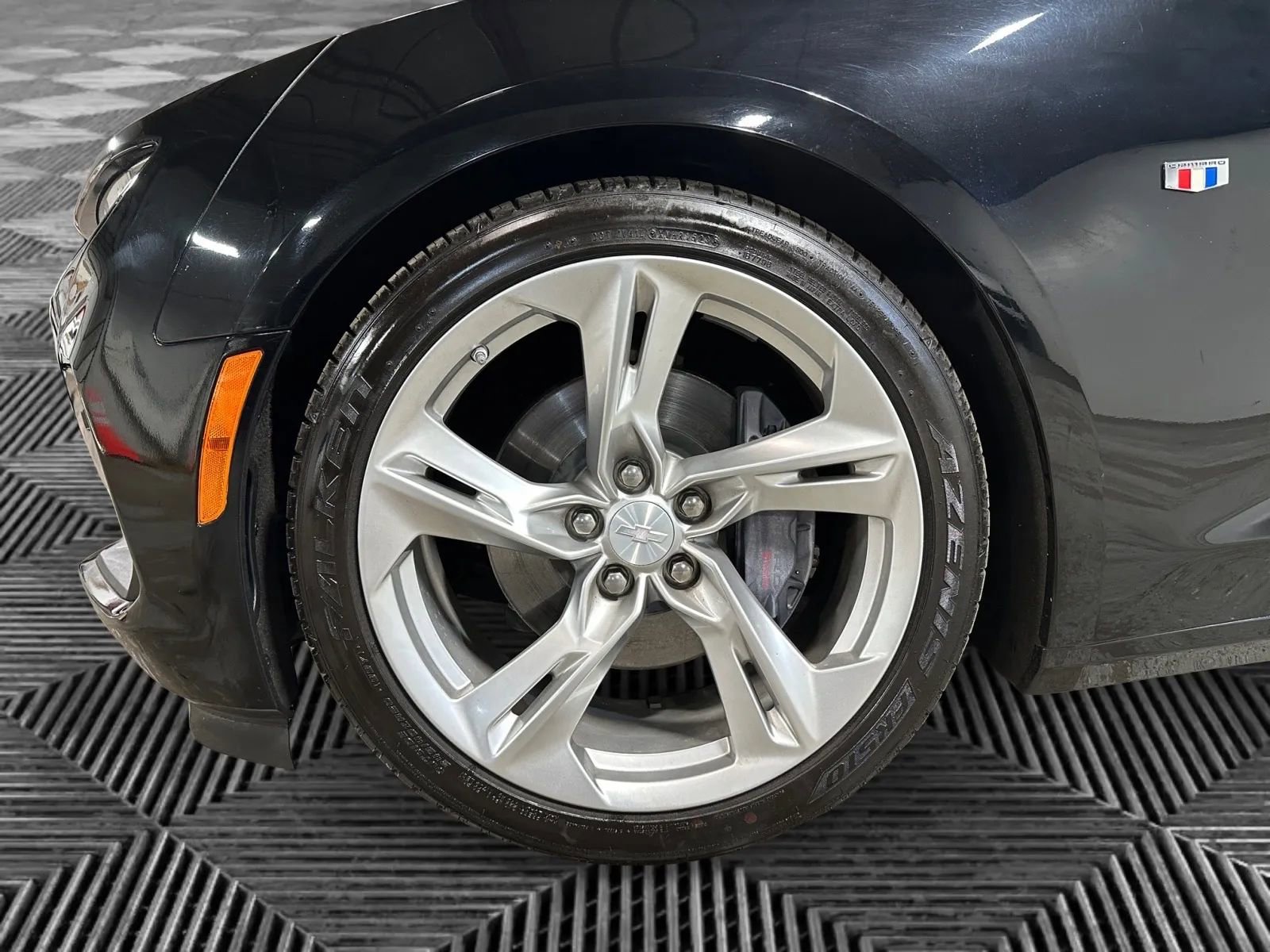 Used 2019 Chevrolet Camaro SS RWD image 12