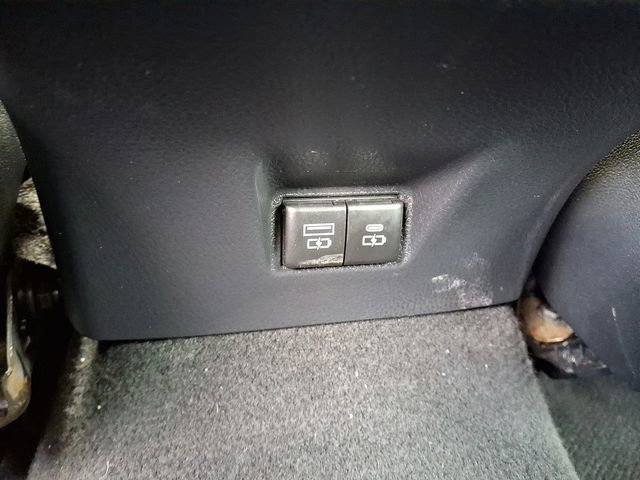 Used 2025 Toyota Camry LE image 11