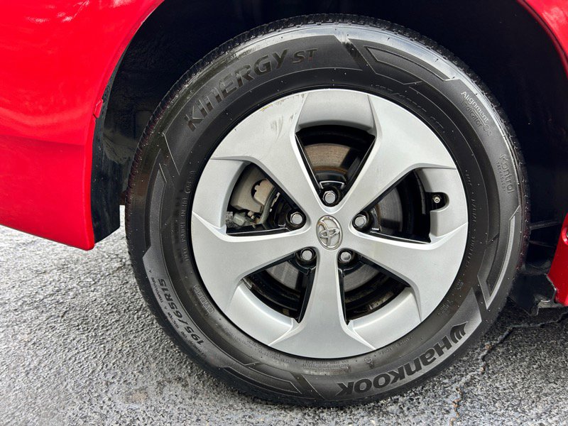 Used 2013 Toyota Prius Four w/ Deluxe Solar Roof Pkg image 13