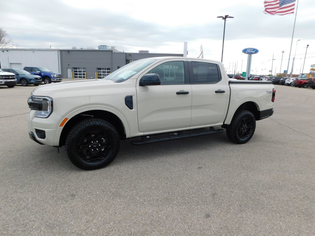 Used 2025 Ford Ranger XLT w/ FX4 Off-Road Package image 11