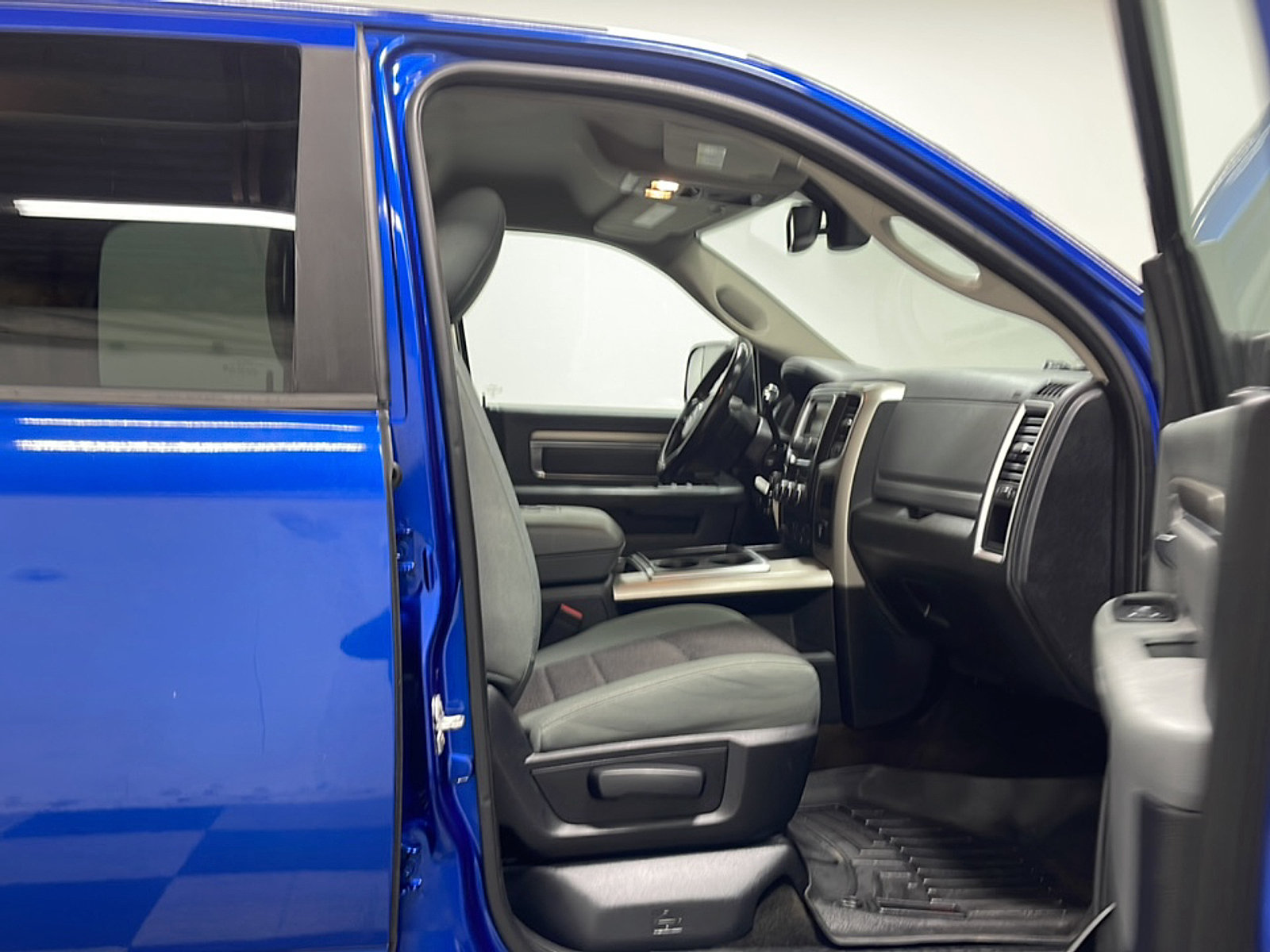 Used 2014 RAM 2500 Big Horn AWD/4WD image 20