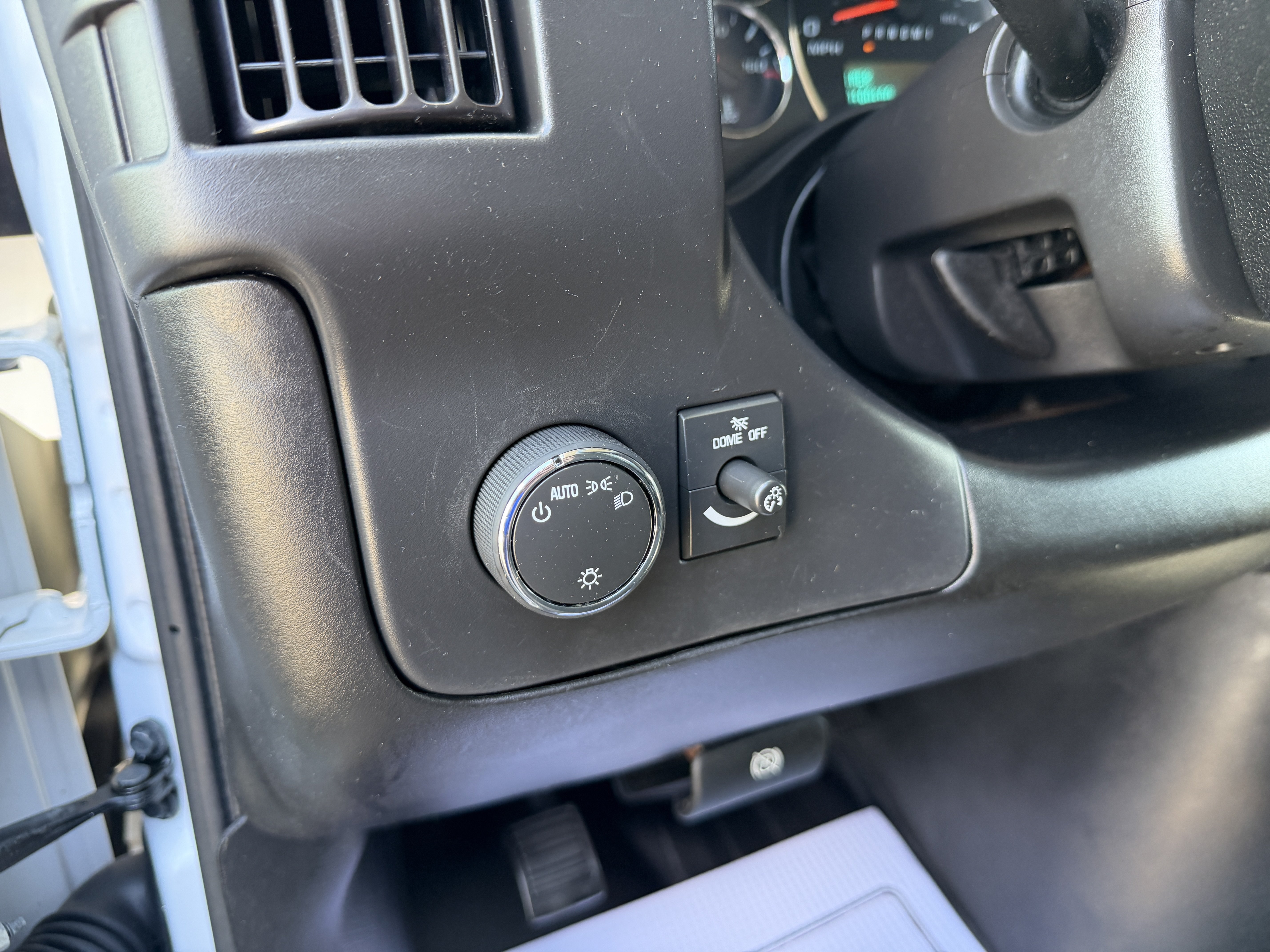 Used 2024 GMC Savana 2500 w/ Driver Convenience Package RWD image 14