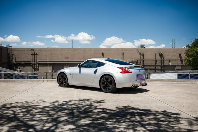 Used 2009 Nissan 370Z Touring w/ Sport Pkg image 47