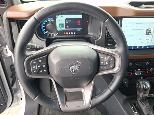Used 2024 Ford Bronco Outer Banks w/ Sasquatch Package AWD/4WD image 15