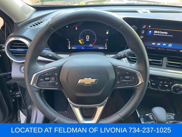 Certified 2024 Chevrolet Trax LT w/ Driver Confidence Package FWD image 11