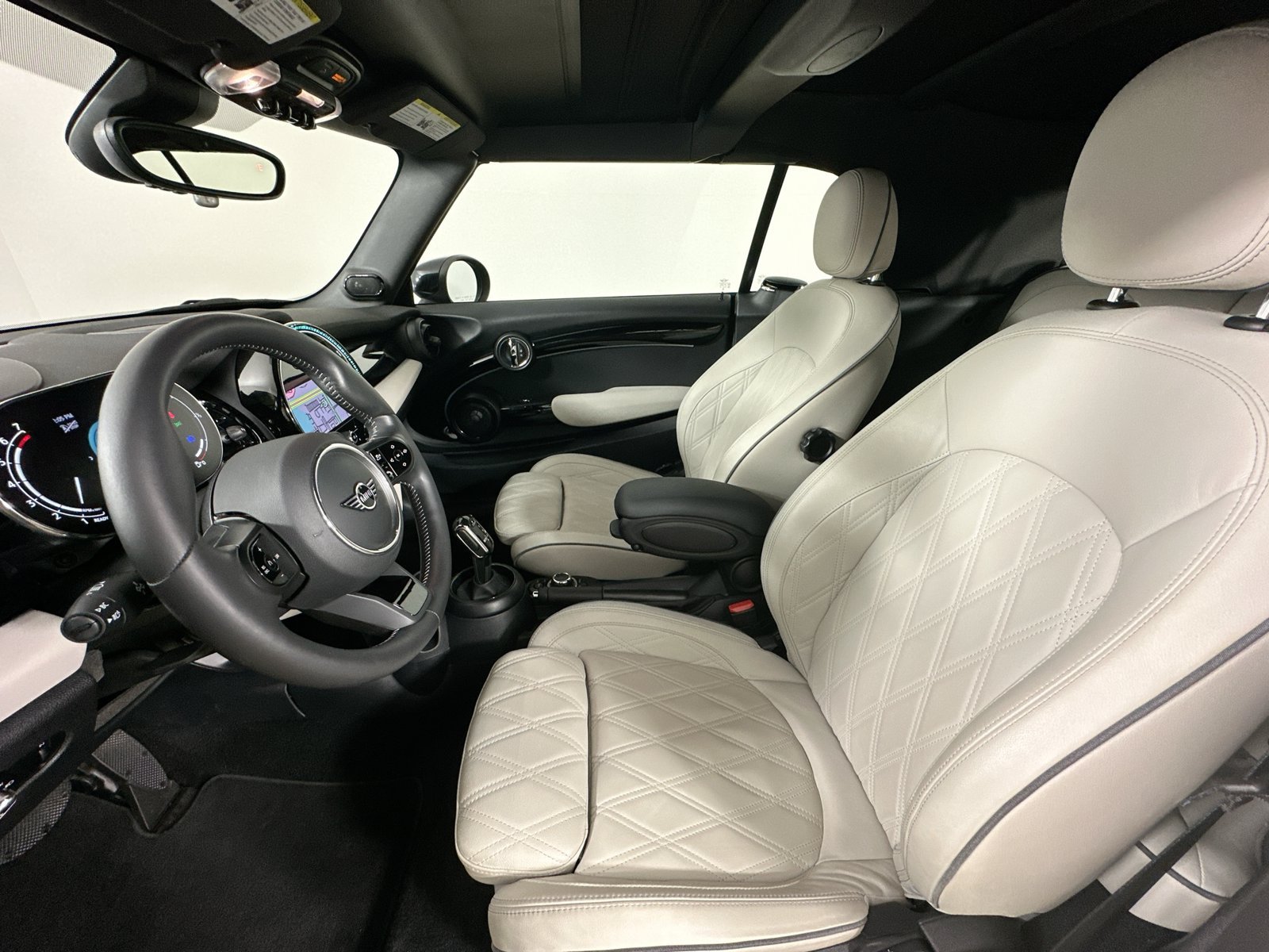 Certified 2024 MINI Cooper S FWD image 33