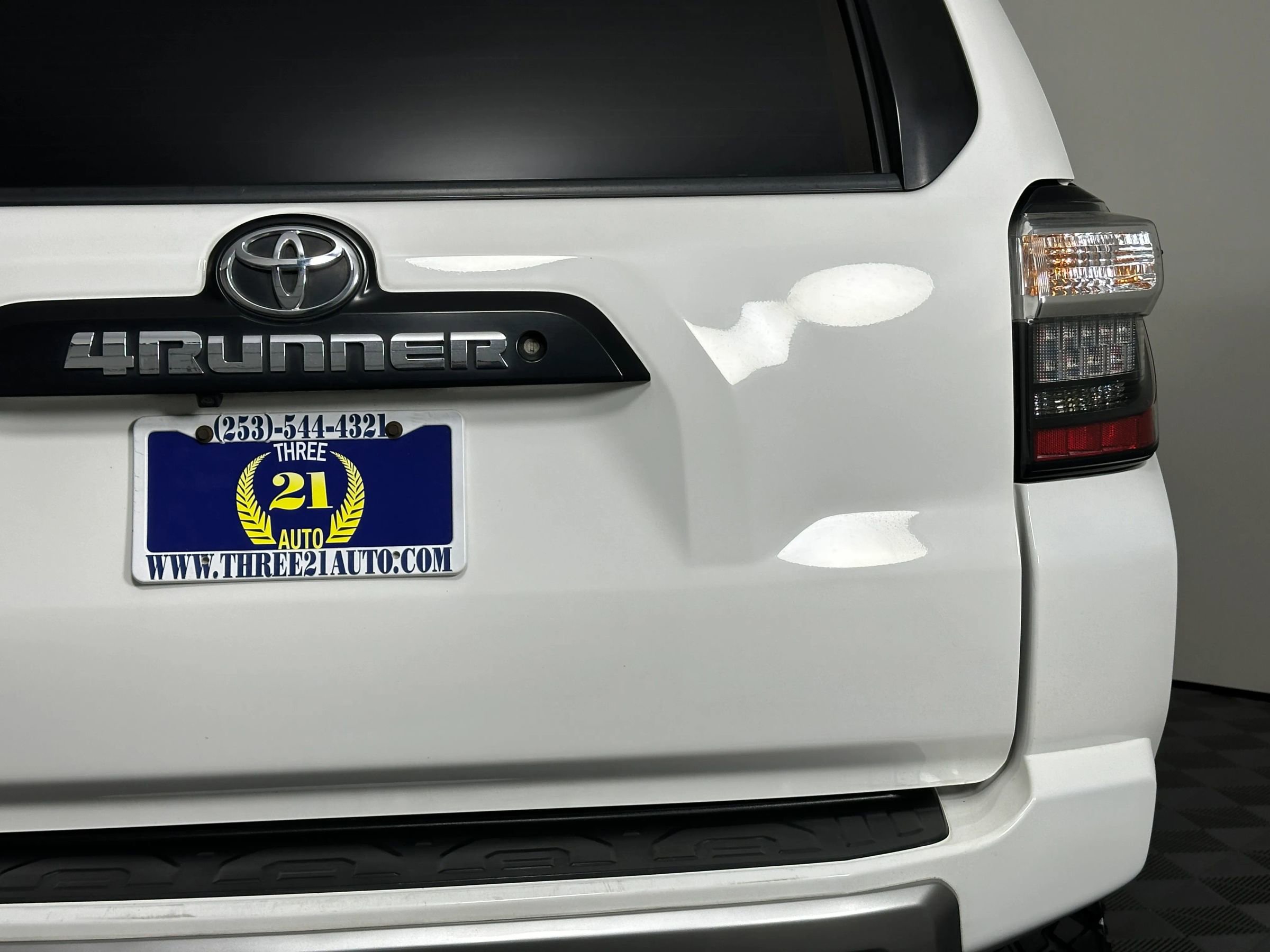 Used 2019 Toyota 4Runner TRD Off-Road Premium image 12