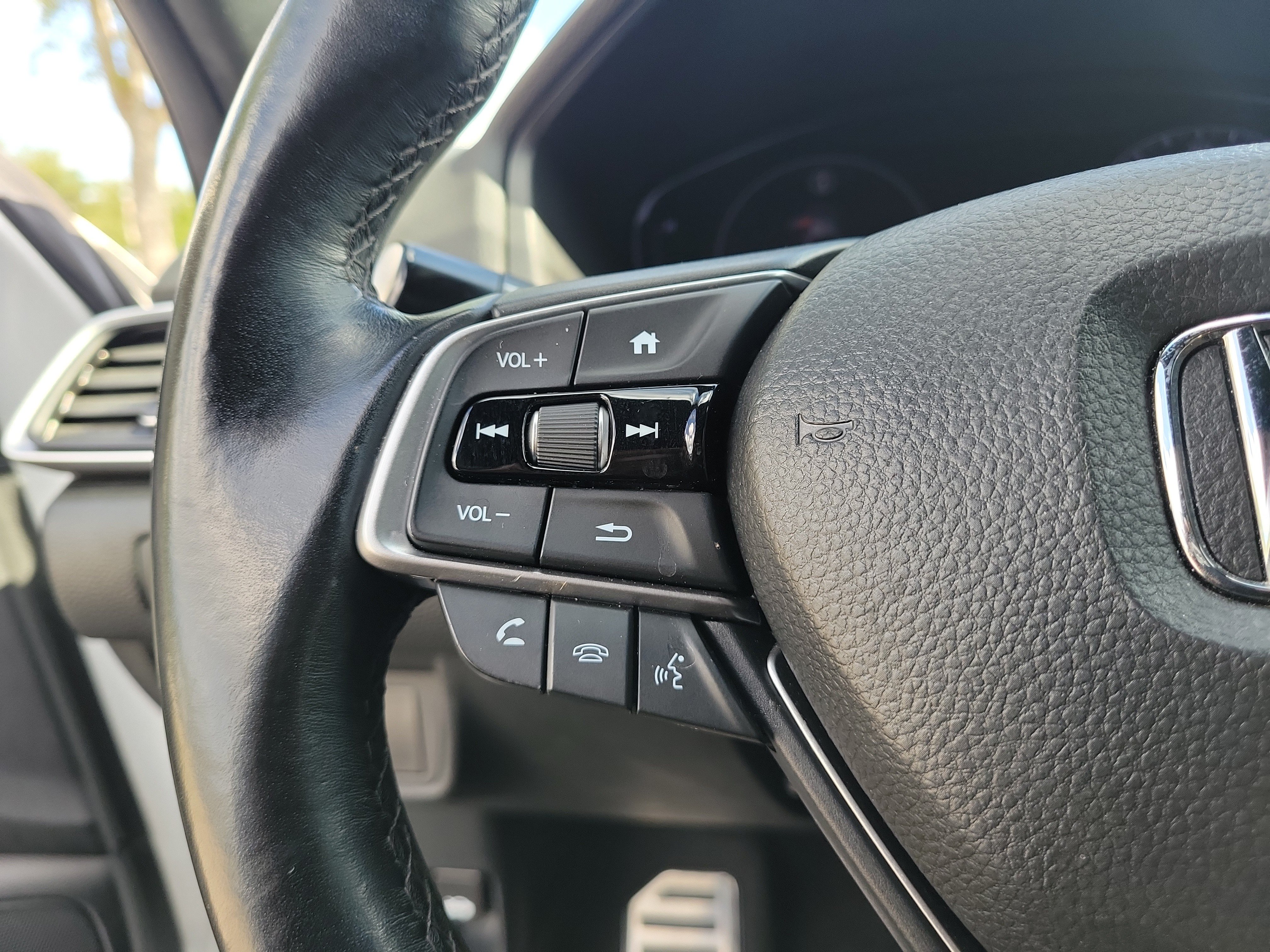 Used 2020 Honda Accord Sport image 23