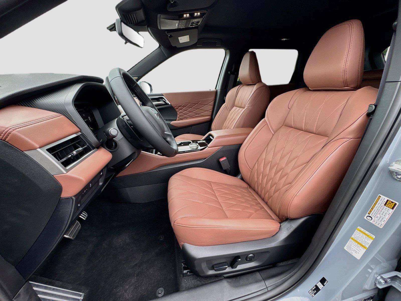 New 2026 Mitsubishi Outlander SEL FWD image 9