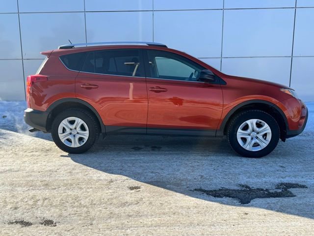 Used 2015 Toyota RAV4 LE image 31
