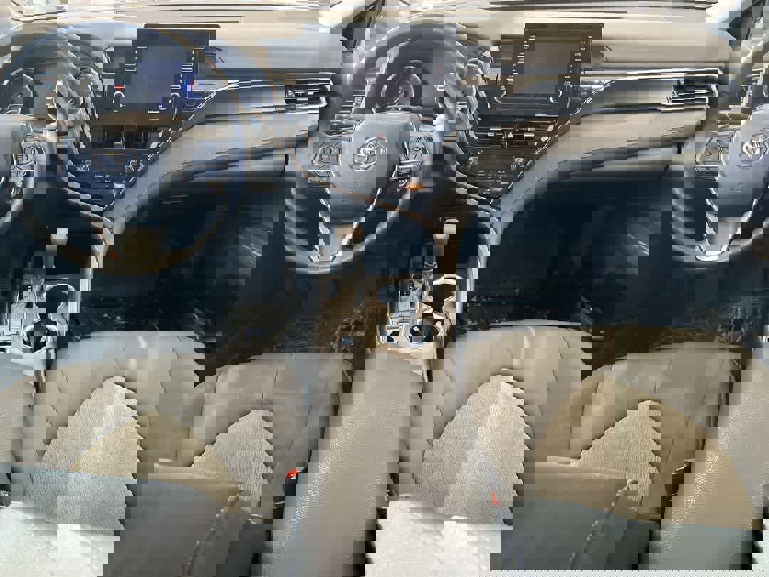 Used 2023 Toyota Camry LE image 20