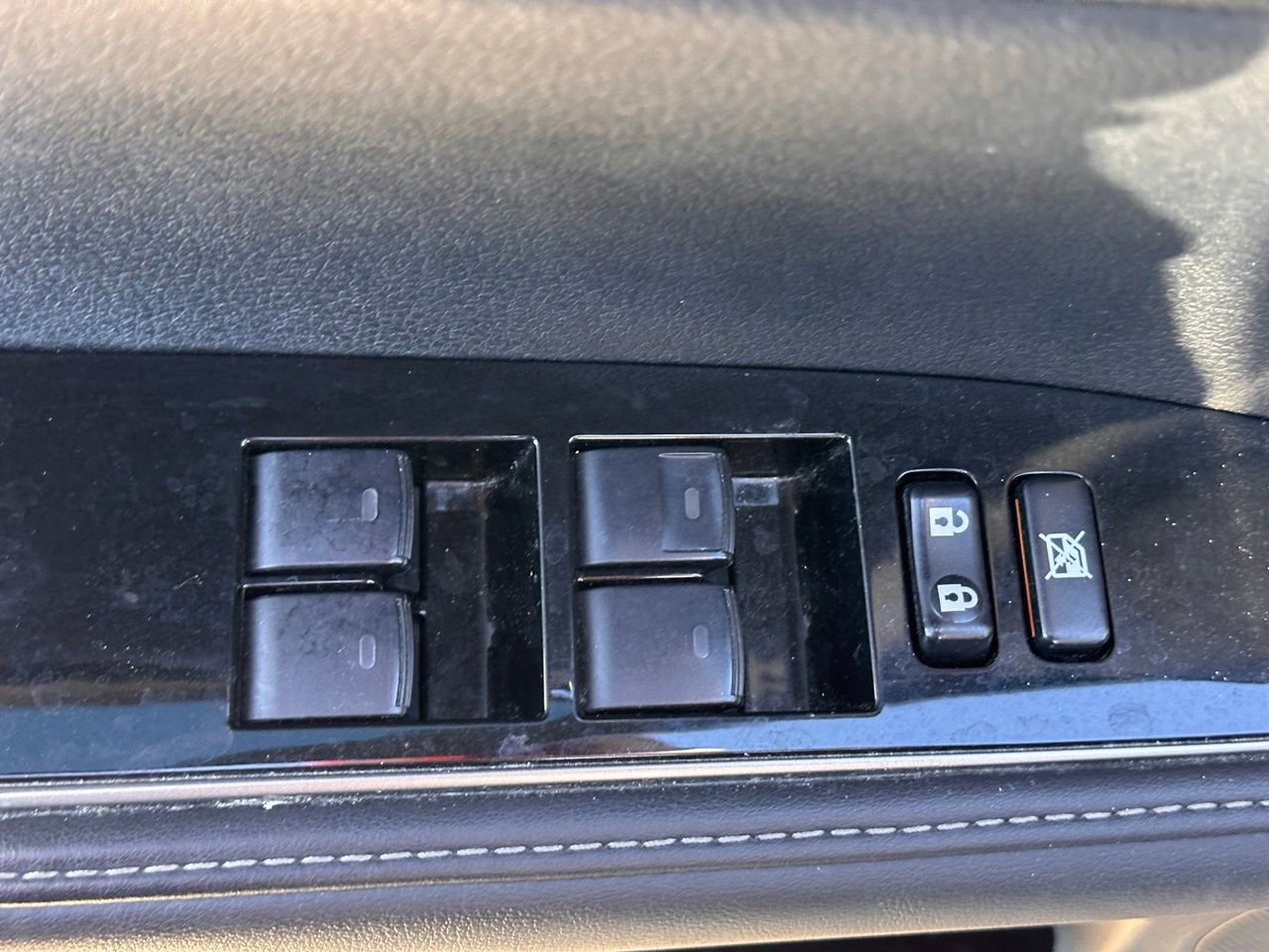 Used 2018 Lexus ES 350 w/ Navigation System Package image 25