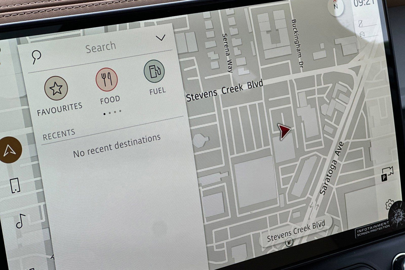 New 2026 Land Rover Defender 130 X-Dynamic SE image 24