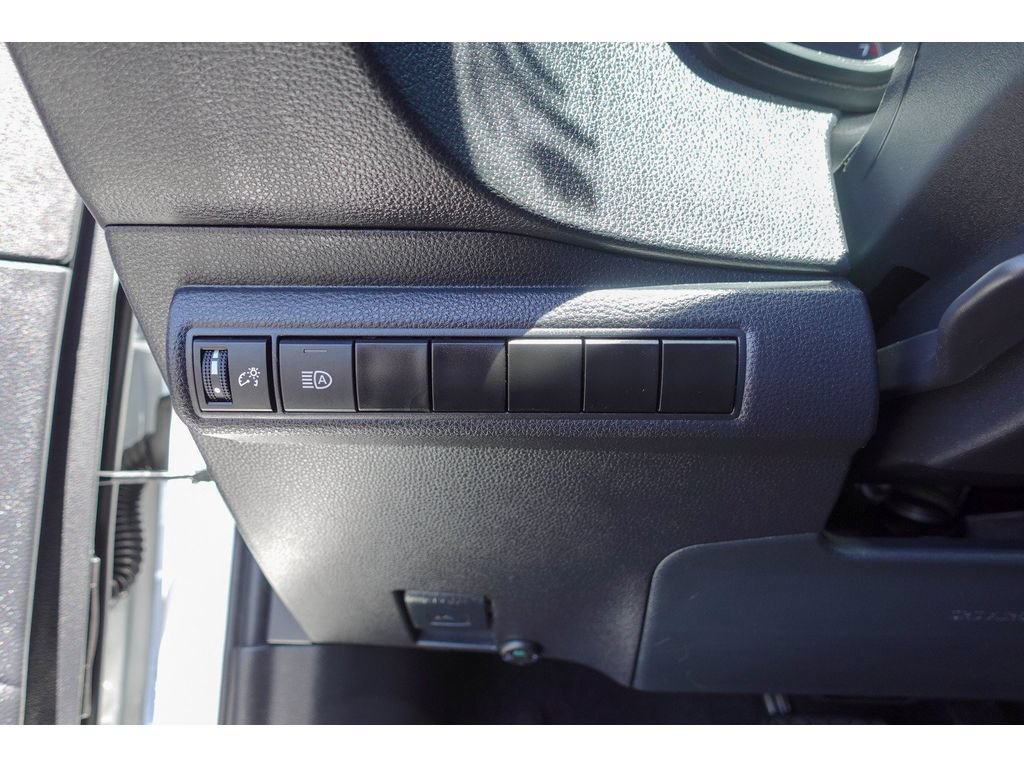 Used 2025 Toyota Corolla LE FWD image 13