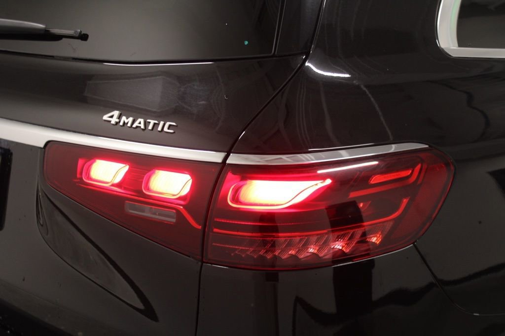 Used 2024 Mercedes-Benz GLS 450 4MATIC image 8