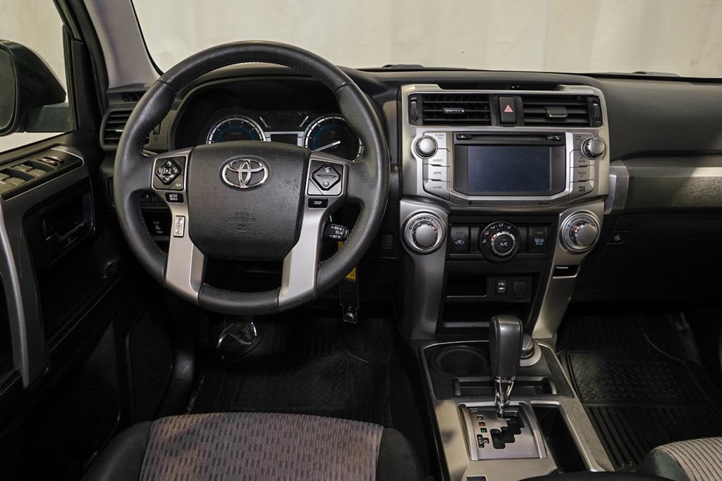 Used 2015 Toyota 4Runner SR5 image 6