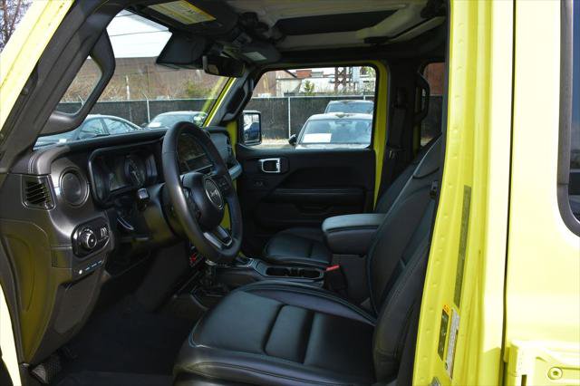 Used 2024 Jeep Wrangler Unlimited Rubicon 4xe AWD/4WD image 10